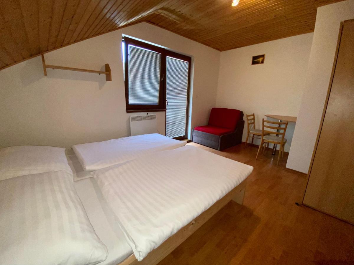 Apartmany Alma Vyhne Ngoại thất bức ảnh
